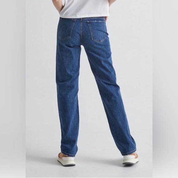 Duer Women's Midweight Performance Denim Loose Straight - Medium Blue - Picture 5 of 7